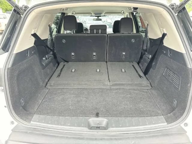 Certified 2025 Nissan Pathfinder SV AWD/4WD image 13