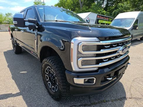 Used 2024 Ford F350 Platinum AWD/4WD image 4