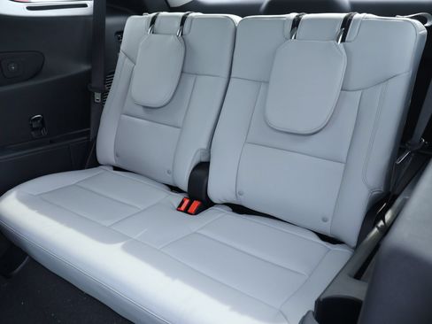 New 2026 Ford Explorer Platinum w/ LUX Leather Package AWD/4WD image 14