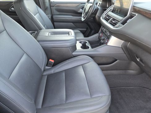 Used 2023 Chevrolet Tahoe Z71 w/ Luxury Package image 14