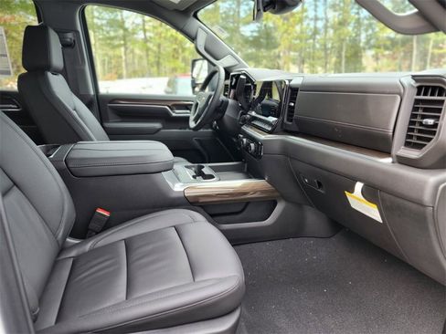 New 2026 Chevrolet Silverado 3500 LT w/ Z71 Chrome Sport Edition image 9