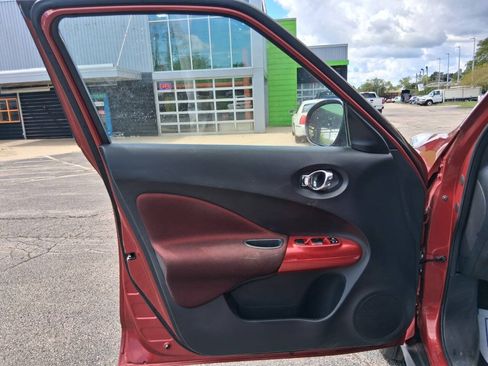 Used 2012 Nissan Juke SV AWD/4WD image 11