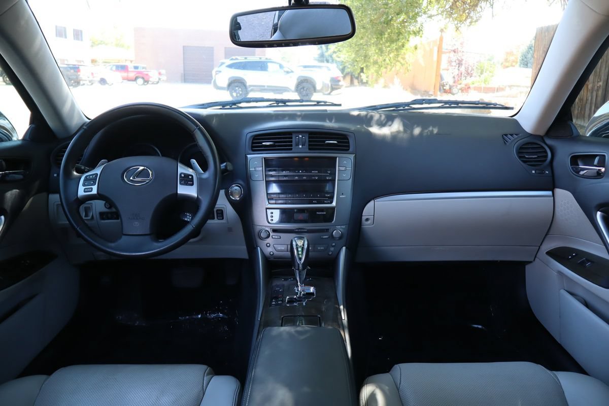 Used 2011 Lexus IS 250 w/ Premium Pkg Value Edition RWD image 16