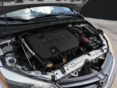 Used 2015 Toyota Corolla LE FWD image 19