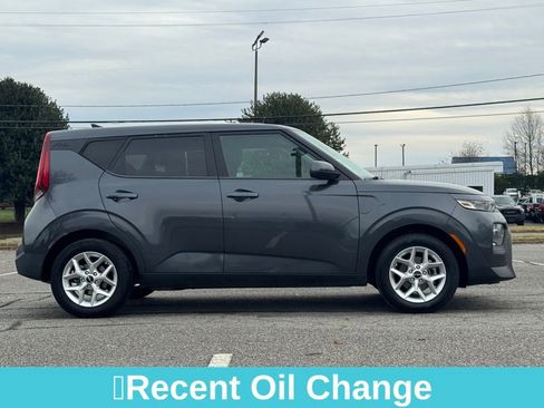 Used 2022 Kia Soul LX w/ Technology Package image 10