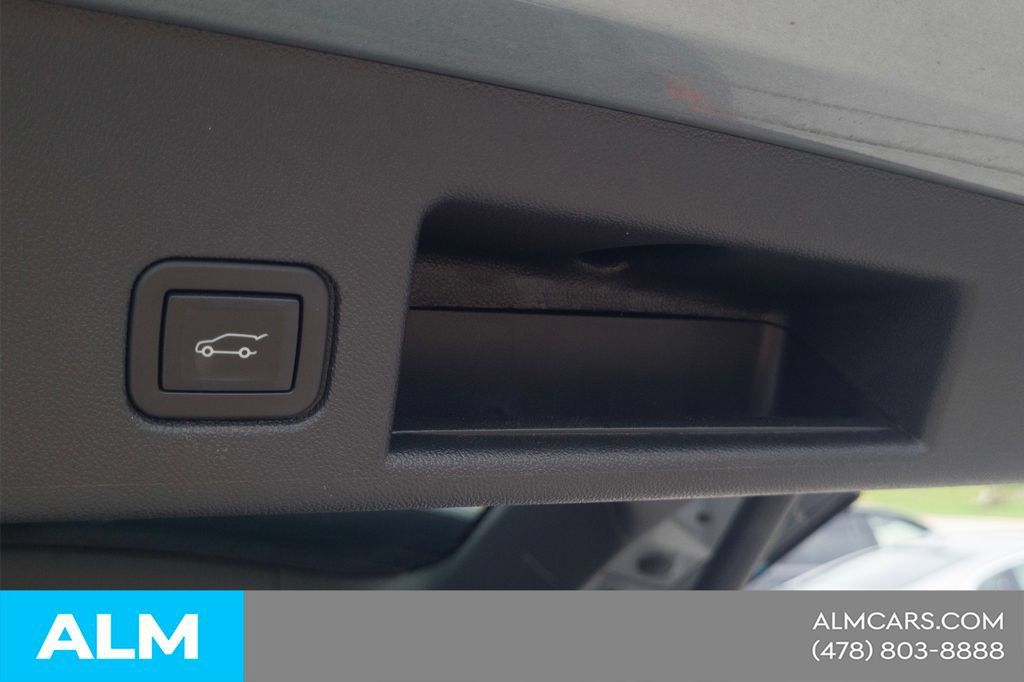 Used 2024 Chevrolet Equinox RS w/ LPO, Floor Liner Package FWD image 10