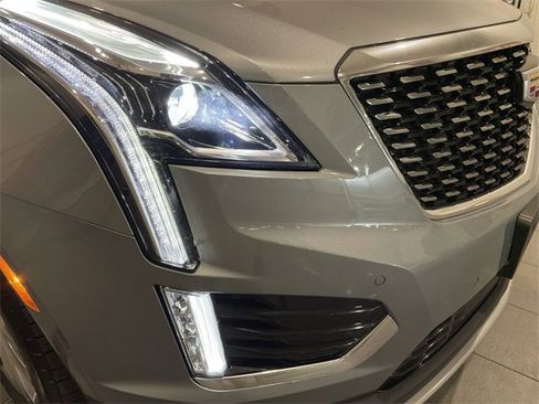 Certified 2025 Cadillac XT5 Premium Luxury image 10