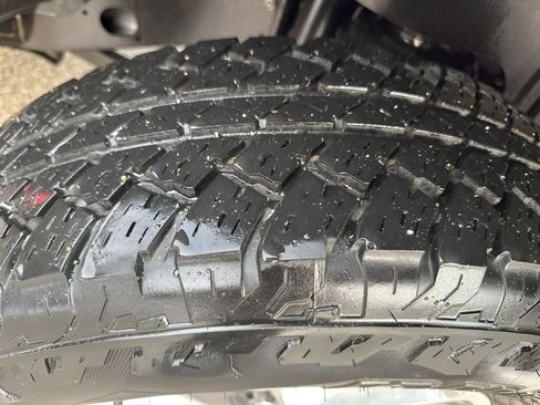 Used 2020 Jeep Wrangler Unlimited Sahara image 18