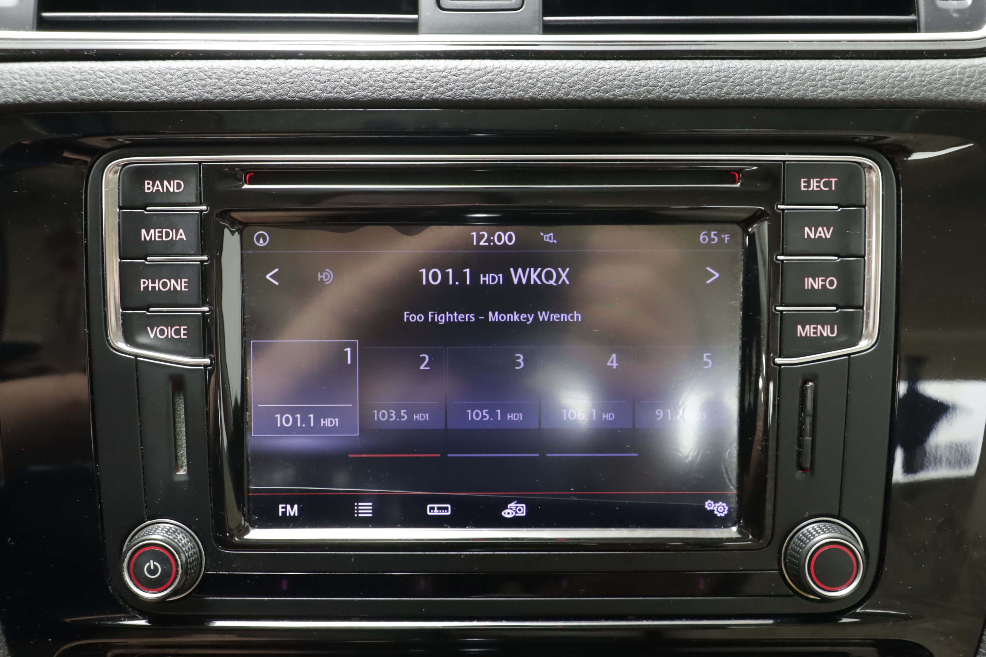 Used 2017 Volkswagen Jetta SEL FWD image 10