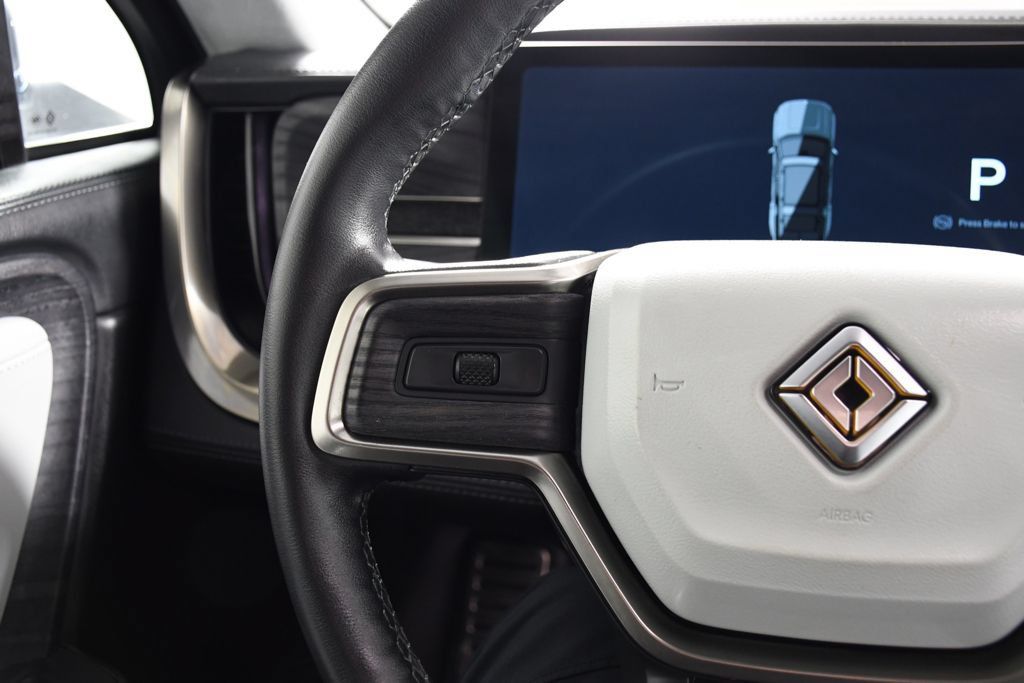 Used 2024 Rivian R1S Adventure Quad AWD/4WD image 28