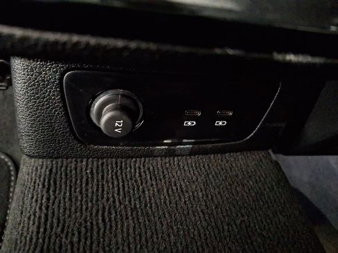 Certified 2025 Audi Q3 2.0T Premium w/ Convenience Package image 13