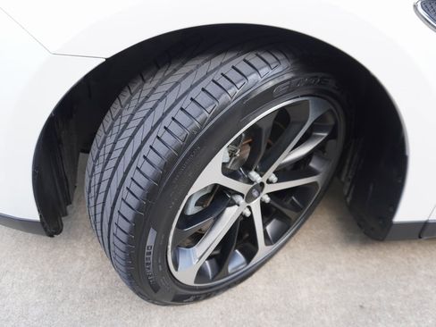 Used 2016 Ford Taurus SHO w/ Equipment Group 401A image 30