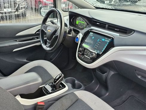 Used 2017 Chevrolet Bolt LT image 10