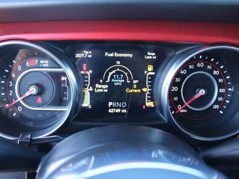 Used 2022 Jeep Wrangler Unlimited Rubicon w/ LED Lighting Group AWD/4WD image 20