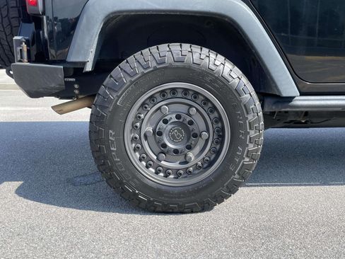 Used 2016 Jeep Wrangler Unlimited Rubicon AWD/4WD image 7