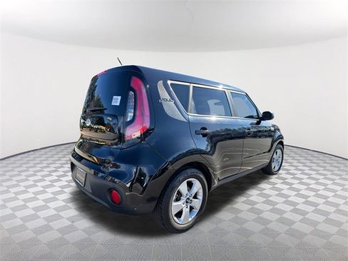 Used 2017 Kia Soul image 5