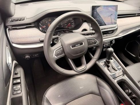 Used 2024 Jeep Compass Latitude AWD/4WD image 20