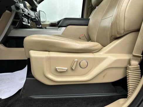 Used 2016 Ford F150 Lariat AWD/4WD image 8
