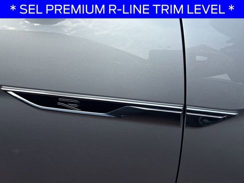 Used 2021 Volkswagen Atlas SEL Premium image 5