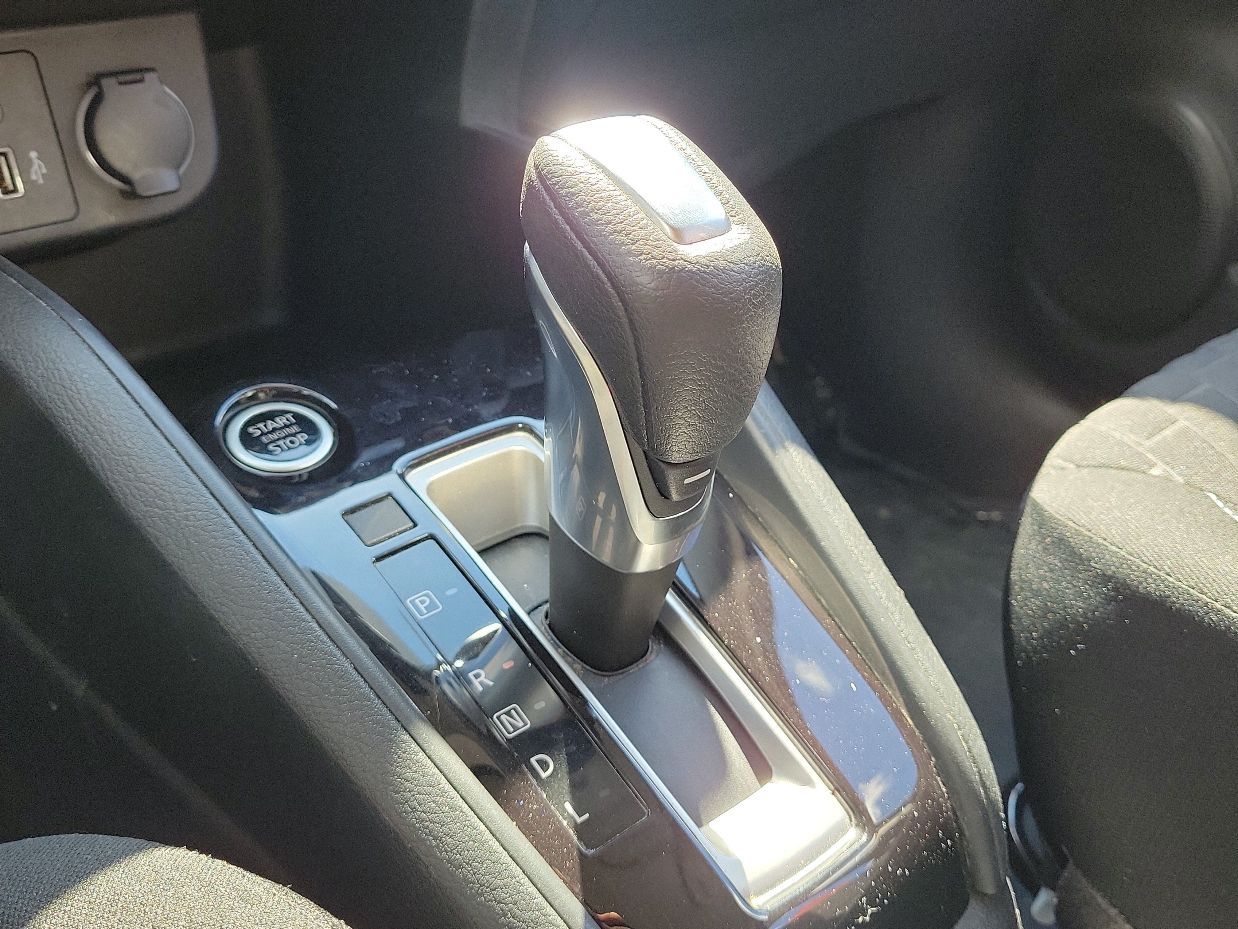 Certified 2021 Nissan Kicks S FWD image 29