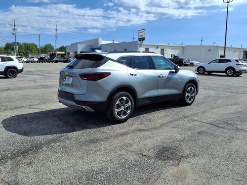 Used 2024 Chevrolet Blazer LT w/ Convenience Package FWD image 19
