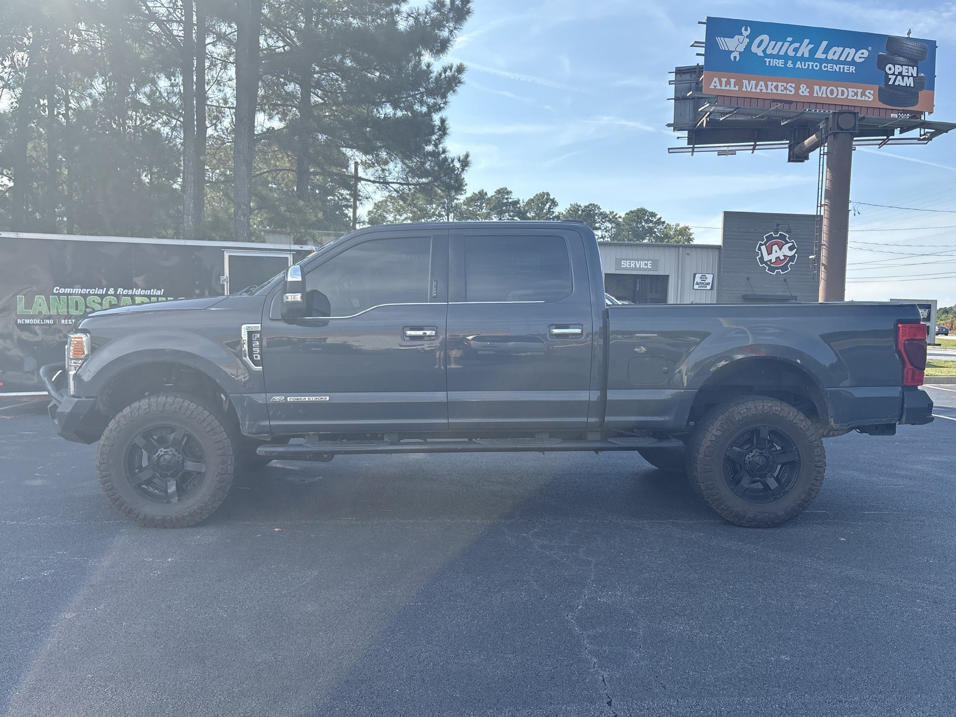 Used 2021 Ford F250 Platinum w/ FX4 Off-Road Package AWD/4WD image 18