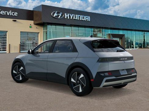 New 2027 Hyundai Ioniq 5 SE RWD image 5