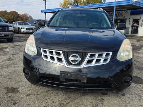 Used 2013 Nissan Rogue SV image 4