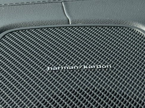 New 2026 Volvo XC60 T8 Ultra w/ Protection Package Premier image 15