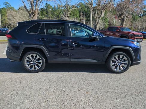 Certified 2021 Toyota RAV4 XLE Premium image 4