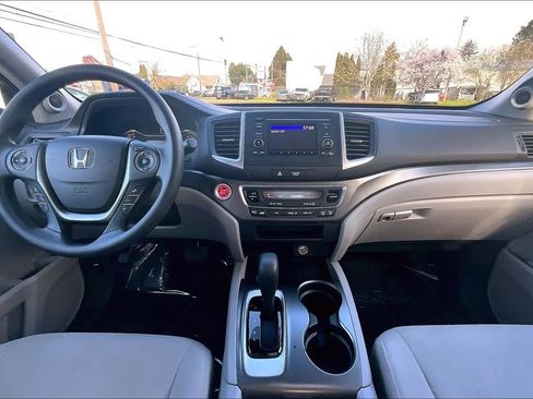 Used 2016 Honda Pilot LX image 16