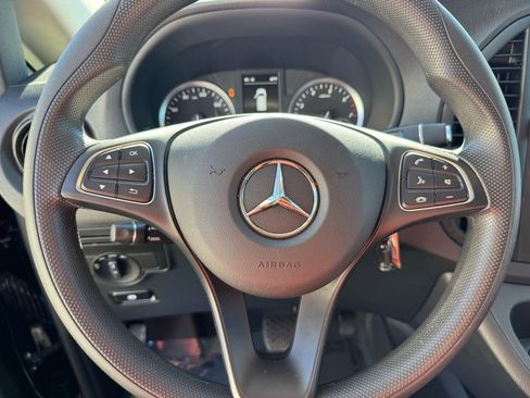 Used 2023 Mercedes-Benz Metris Passenger image 28