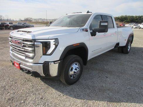 New 2026 GMC Sierra 3500 SLE w/ SLE Value Package image 11