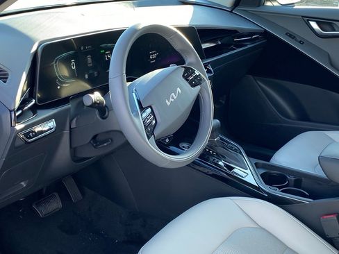 New 2026 Kia Niro EX image 11