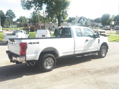 Used 2022 Ford F250 XL w/ Power Equipment Group AWD/4WD image 6