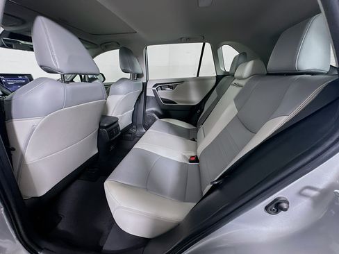 Used 2022 Toyota RAV4 Limited FWD image 29