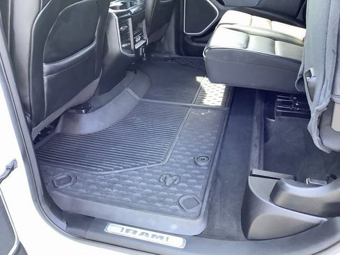 Used 2020 RAM 1500 Laramie image 28