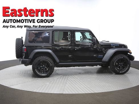 Used 2023 Jeep Wrangler Unlimited w/ Cold Weather Group AWD/4WD image 46