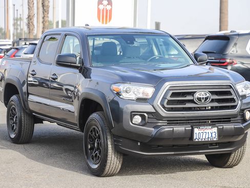 Used 2023 Toyota Tacoma SR5 image 3