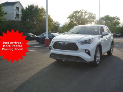 Used 2022 Toyota Highlander LE