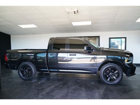 Used 2015 RAM 1500 Express w/ Black Ram 1500 Express Group RWD image 8