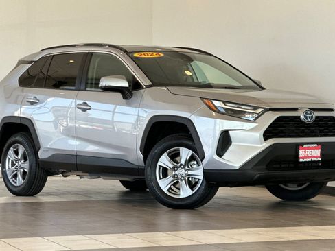 Used 2024 Toyota RAV4 LE AWD/4WD image 2