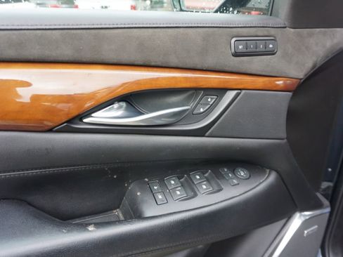 Used 2019 Cadillac Escalade Premium Luxury w/ LPO, Radiant Package image 4