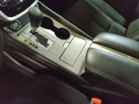 Used 2015 Nissan Murano S FWD image 26