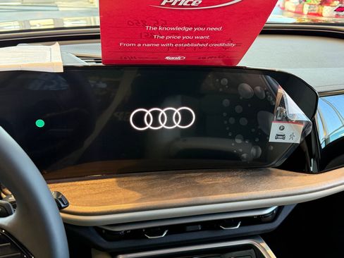 New 2025 Audi Q5 Premium image 26