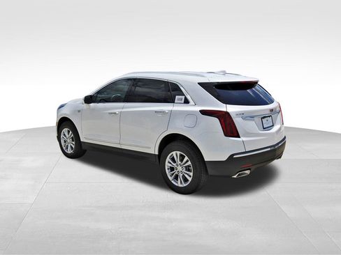 New 2025 Cadillac XT5 Luxury image 3