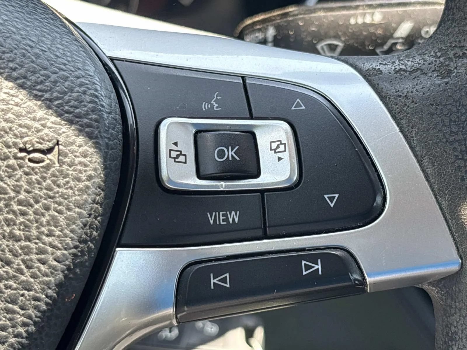 Used 2019 Volkswagen Jetta R-Line FWD image 20