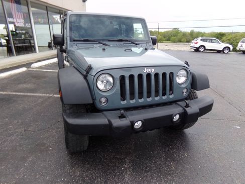 Used 2015 Jeep Wrangler Unlimited Sport w/ Quick Order Package 24S AWD/4WD image 43