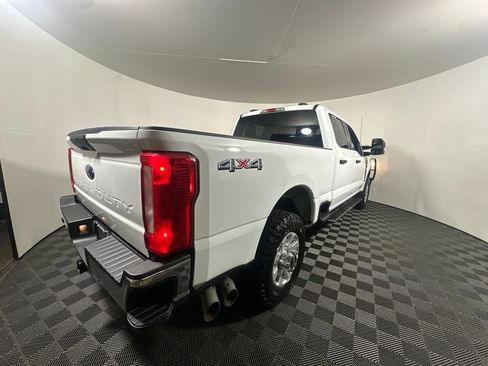 Used 2023 Ford F350 XLT AWD/4WD image 14
