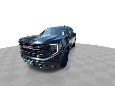 Used 2023 GMC Sierra 1500 Elevation w/ X31 Off-Road Package AWD/4WD image 4